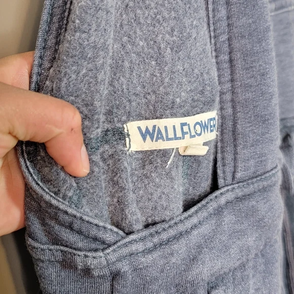 Wallflower Gray Jumpsuit Romper Size Small - Picture 5 of 6